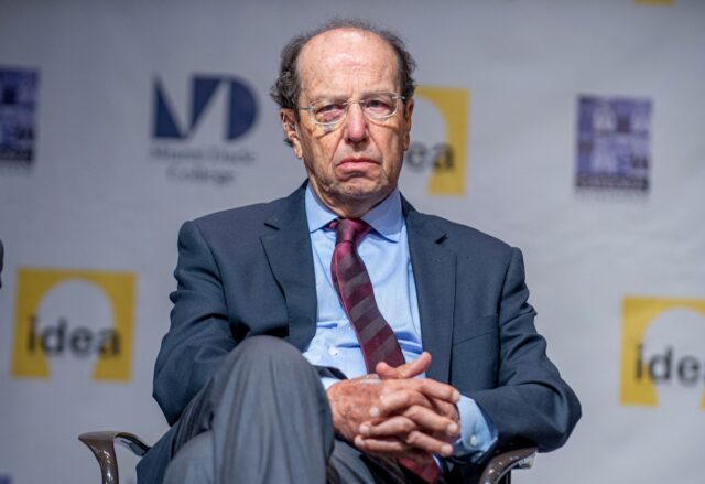 Ex presidente ecuatoriano respalda una intervención militar para sacar a Maduro del poder