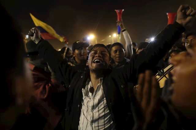 Gobierno de Ecuador e indígenas llegaron a un acuerdo para poner fin a la crisis