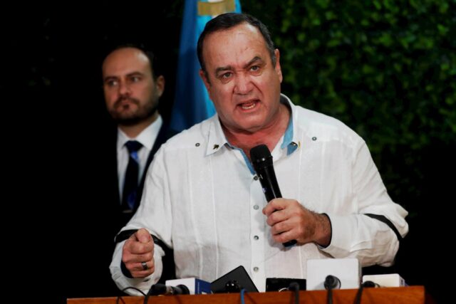 Alejandro Giammattei acusó a Maduro de desestabilizar a Latinoamérica