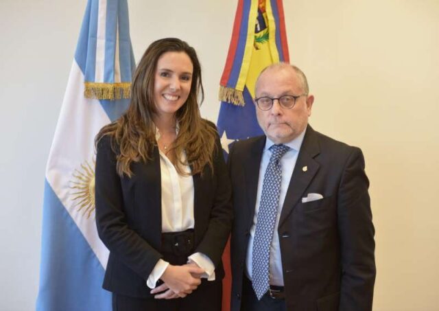 Gobierno de Argentina otorgó plena representación diplomática a Elisa Trotta
