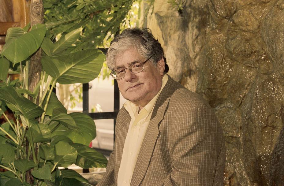 Adriano González León