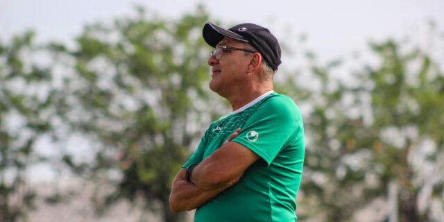 Alí Cañas: otra vez fuera del banquillo del Zamora