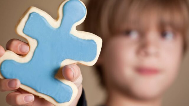 Nuevo estudio busca determinar la causa del autismo