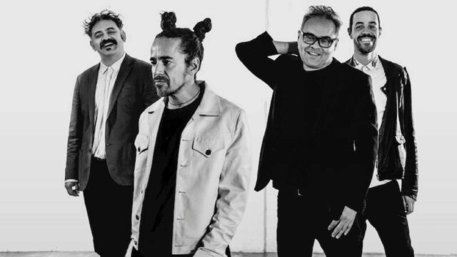 Café Tacvba celebró su concierto aniversario con un toque feminista