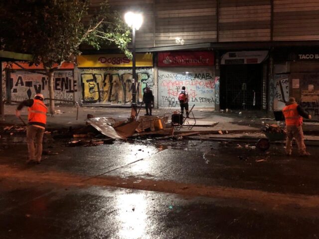 La protesta sigue viva en Chile, entre disturbios y denuncias por abusos