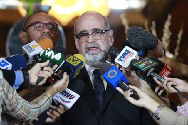 Mesa de diálogo descartó celebrar presidenciales para sacar a Maduro del poder