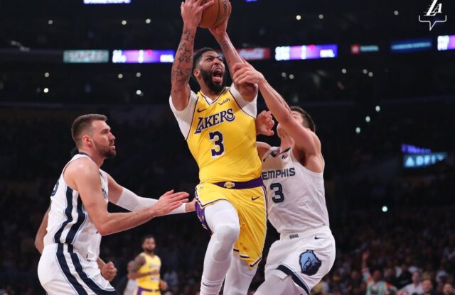 Anthony Davis brilló en la victoria de los Lakers de Los Ángeles