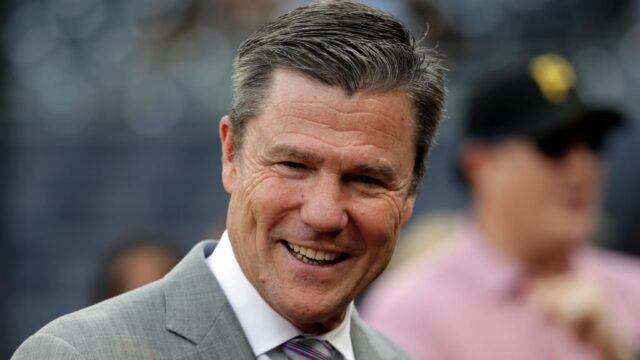 El presidente de los Piratas de Pittsburgh renunció