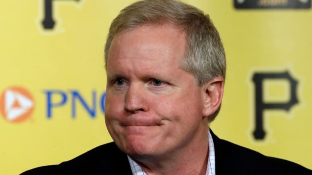 Los Piratas de Pittsburgh despidieron al gerente general