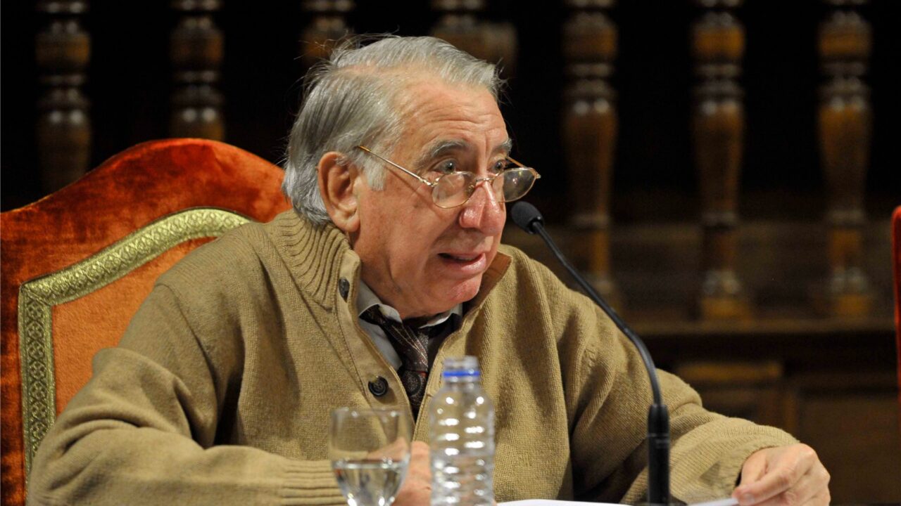 José Esteban