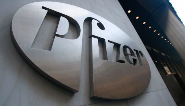 Pfizer obtiene resultados que superan expectativas y eleva pronóstico de ganancias