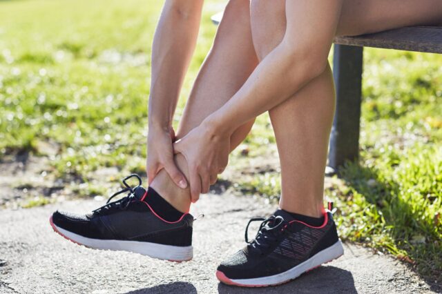 Algunos deportes ponen en riesgo los pies y la salud de los niños