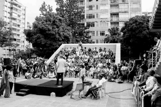 Poesía en voz alta estará disponible en Internet