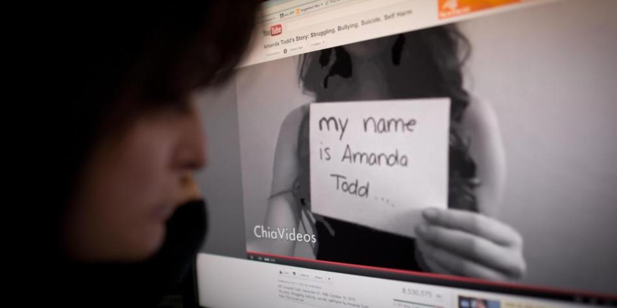 Redes sociales suicidio