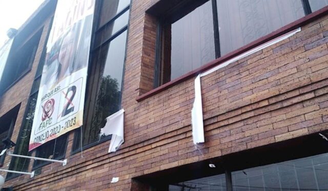 Atacan sedes de los partidos de izquierda Unión Patriótica y FARC en Bogotá