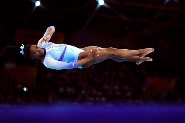 [VIDEO] La perfección de la gimnasta Simone Biles fue castigada
