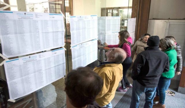 Argentina: comenzó en todo el país la votación que define el mapa del poder