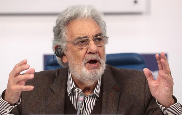 Con alfombra roja recibieron a Plácido Domingo en Moscú