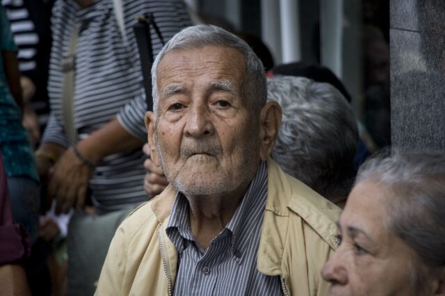 Pensionados del IVSS recibirán dos meses de aguinaldo este jueves