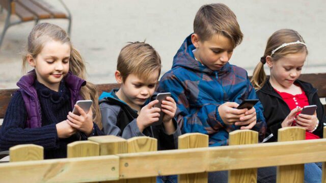 Lo que puede pasar con los ojos de los niños adictos al celular