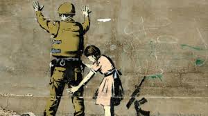Banksy vende sus creaciones en una tienda temporal en Londres