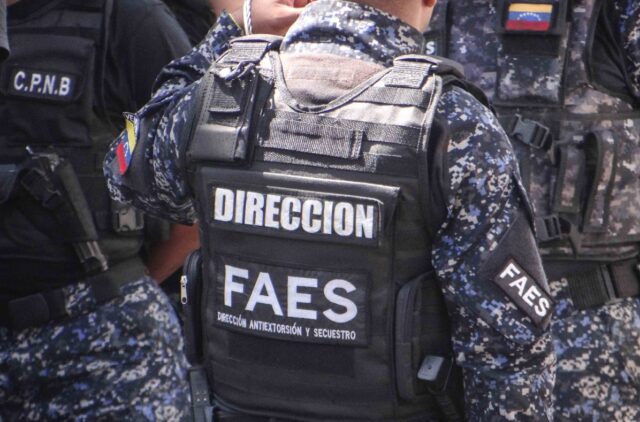 Muertos tres integrantes de una banda en enfrentamiento con la FAES en Coche