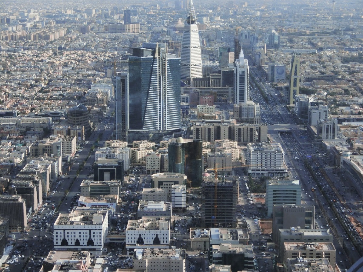Arabia Saudí abrió el teatro más grande del mundo árabe con 22.000 asientos
