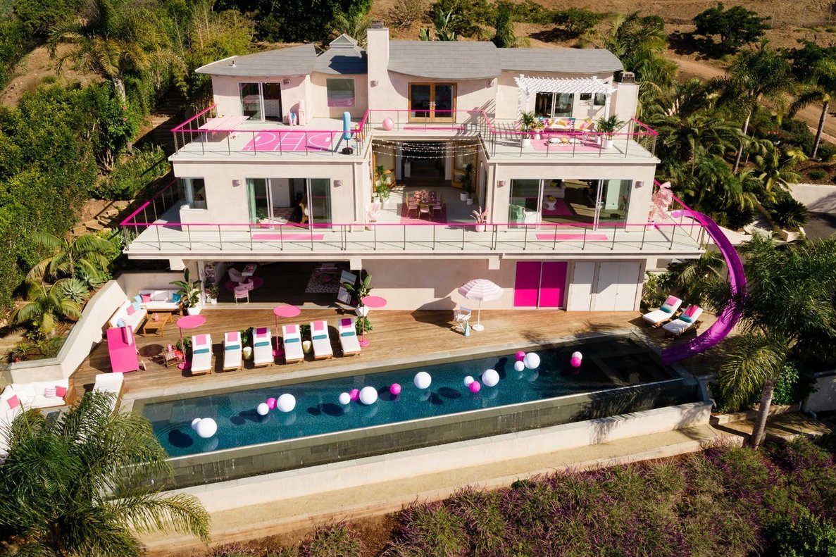 mansion-barbie-mas-conocida-como-dreamhouse-1571387975097