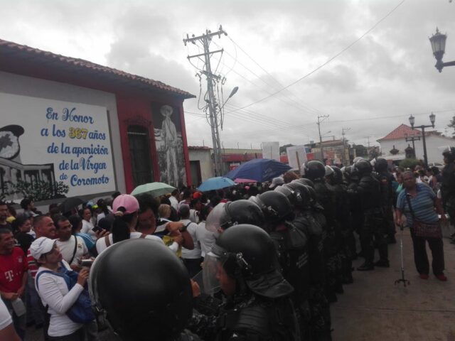 Profesores en Guanare se movilizaron exigiendo un salario digno