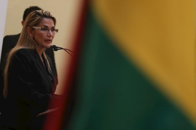 Colombia reconoció a Jeanine Áñez como presidente interina de Bolivia