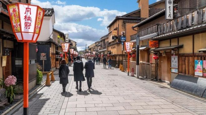 Por qué Japón es un país extremadamente limpio pese a que apenas tiene papeleras y barrenderos