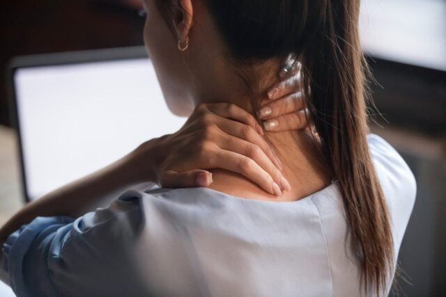 ¿Por qué las mujeres padecen más dolor que los hombres?