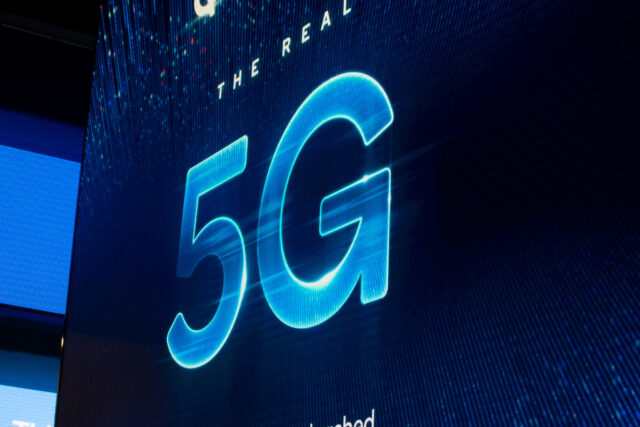 Intel y MediaTek se unen y producen tecnología 5G para portátiles