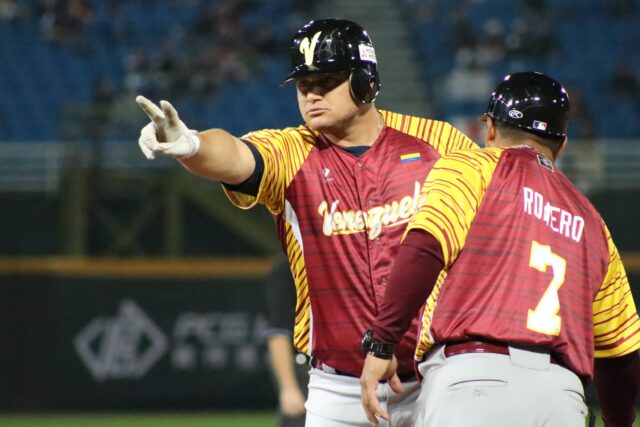 El bullpen Vinotinto se desploma ante los favoritos del Premier 12