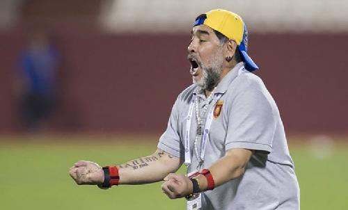 Maradona, ¿Un técnico inestable?