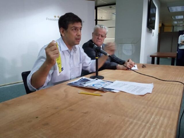 Plan País propone recuperar 30% de la capacidad del agua en seis meses