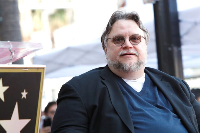 Guillermo del Toro acusa a una cervecería de robar su imagen