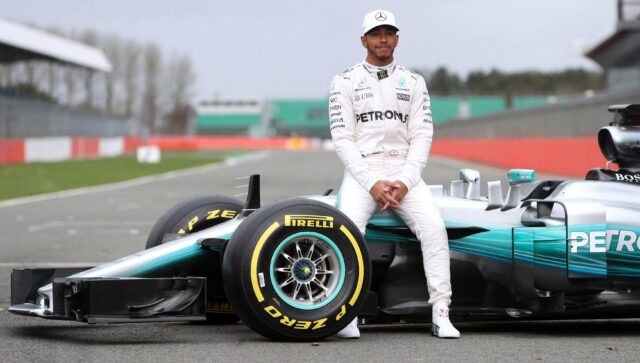 Lewis Hamilton no ha negociado renovación con Mercedes