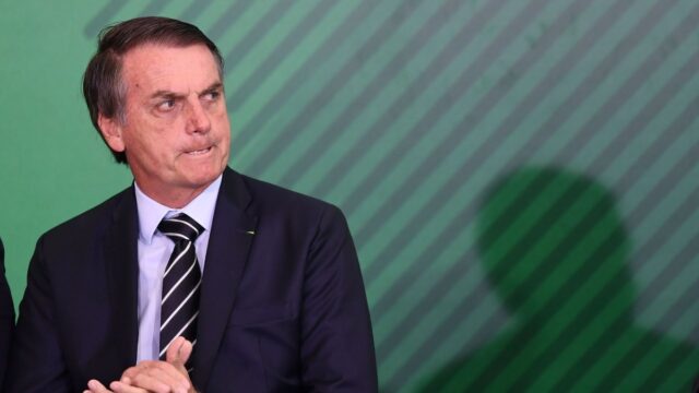 Hacker confirmó que invadió teléfonos de Bolsonaro y sus hijos