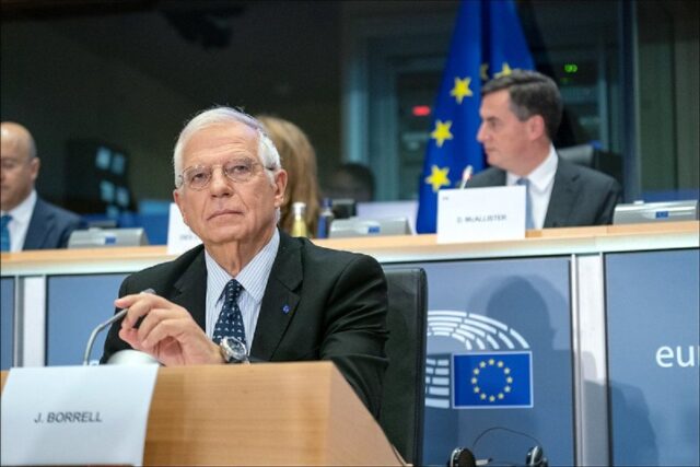 Borrell: “Cataluña es una sociedad profundamente dividida”