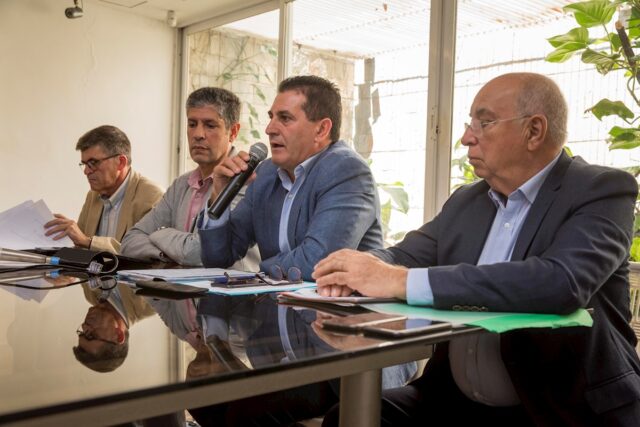 Delegación de Canarias prometió ayuda en medicinas y alimentos para canarios en Venezuela