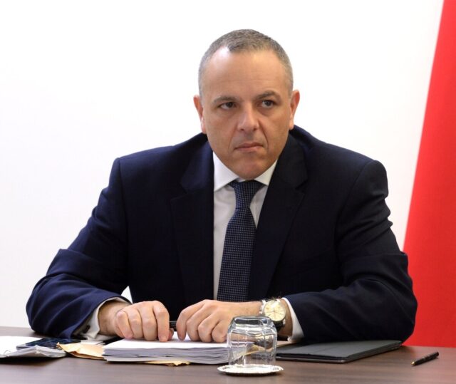 Detenido ex jefe de Gabinete del primer ministro de Malta por asesinato de periodista