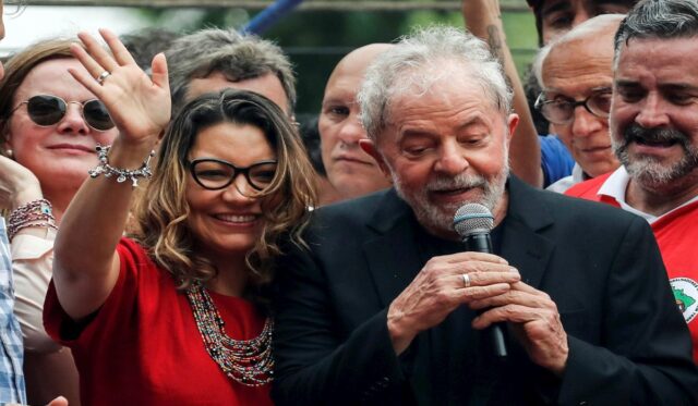 Excarcelación de Lula aviva la polarización en Brasil