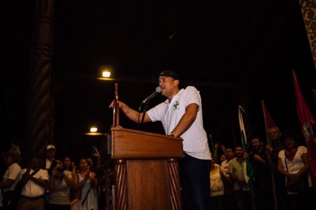 Grupos cívicos dan ultimátum a Evo Morales: “El tirano tiene 48 horas para renunciar”