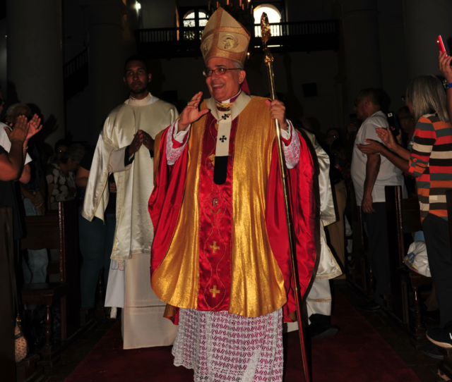 Arzobispo metropolitano de Coro celebró bodas de plata de ordenación episcopal