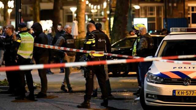 Apuñalaron a tres adolescentes en una calle comercial de La Haya