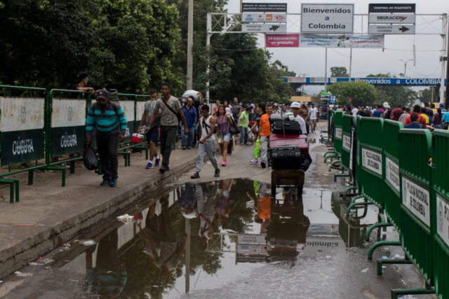 Venezolana dio a luz en el Puente Internacional Simón Bolívar