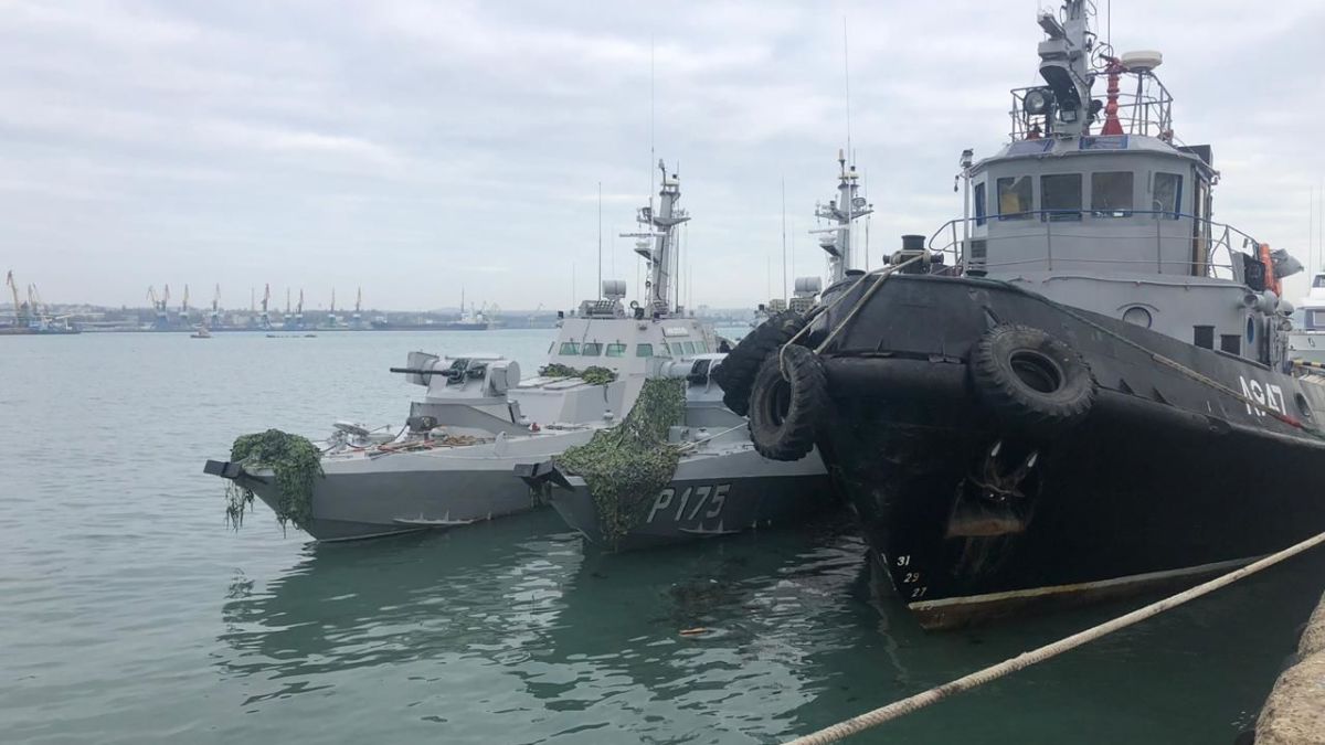 Rusia devuelve a Ucrania los tres buques apresados en 2018 en el mar Negro