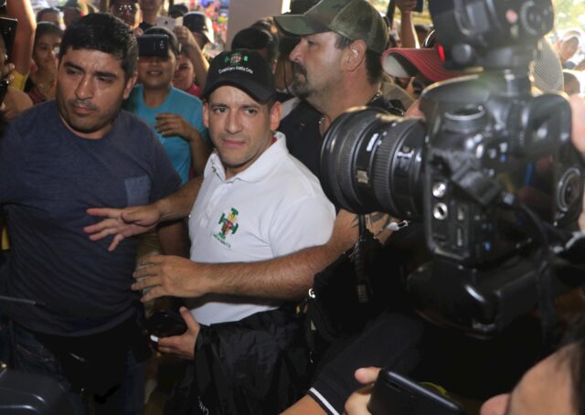 Líder cívico opositor a Evo Morales toma distancia de Carlos Mesa