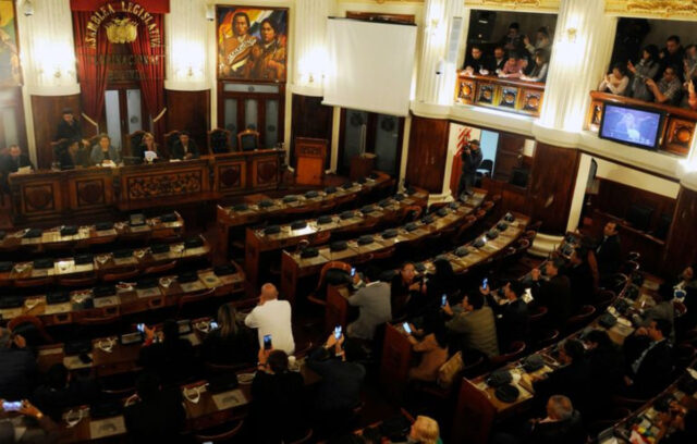 Bolivia tiene un nuevo tribunal llamado a organizar las elecciones